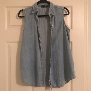 GAP sleeveless denim shirt/vest